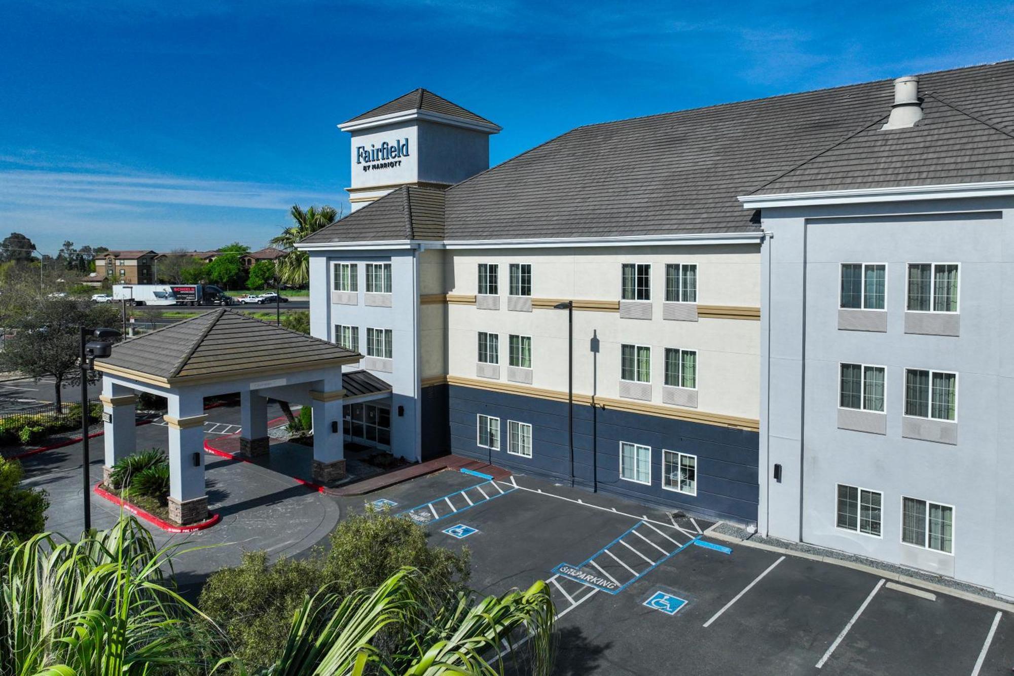 Fairfield Inn And Suites By Marriott Elk Grove Zewnętrze zdjęcie